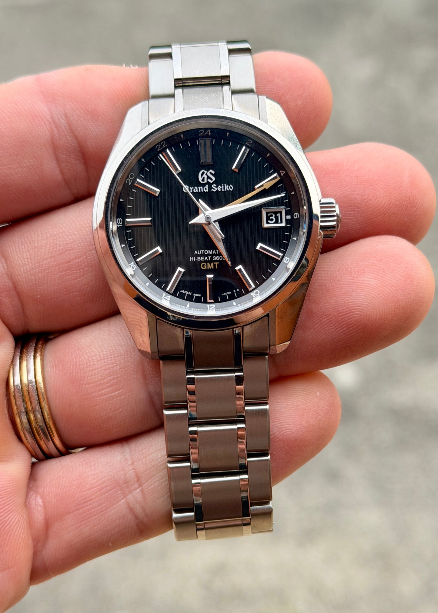 Grand Seiko SBGJ213 Titanium Hi-Beat GMT - Full Set